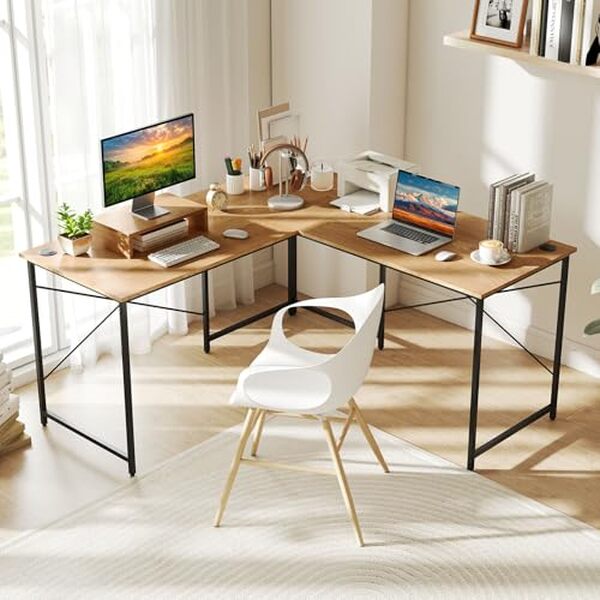 Découvrez le bureau d'angle réversible Costway : un poste de travail industriel innovant offrant fonctionnalité et style pour un espace optimisé.